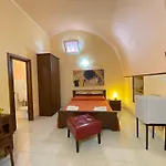 Parthenope Appartement *